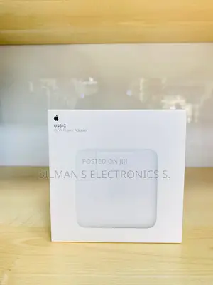 Apple 67 Watts Adapter