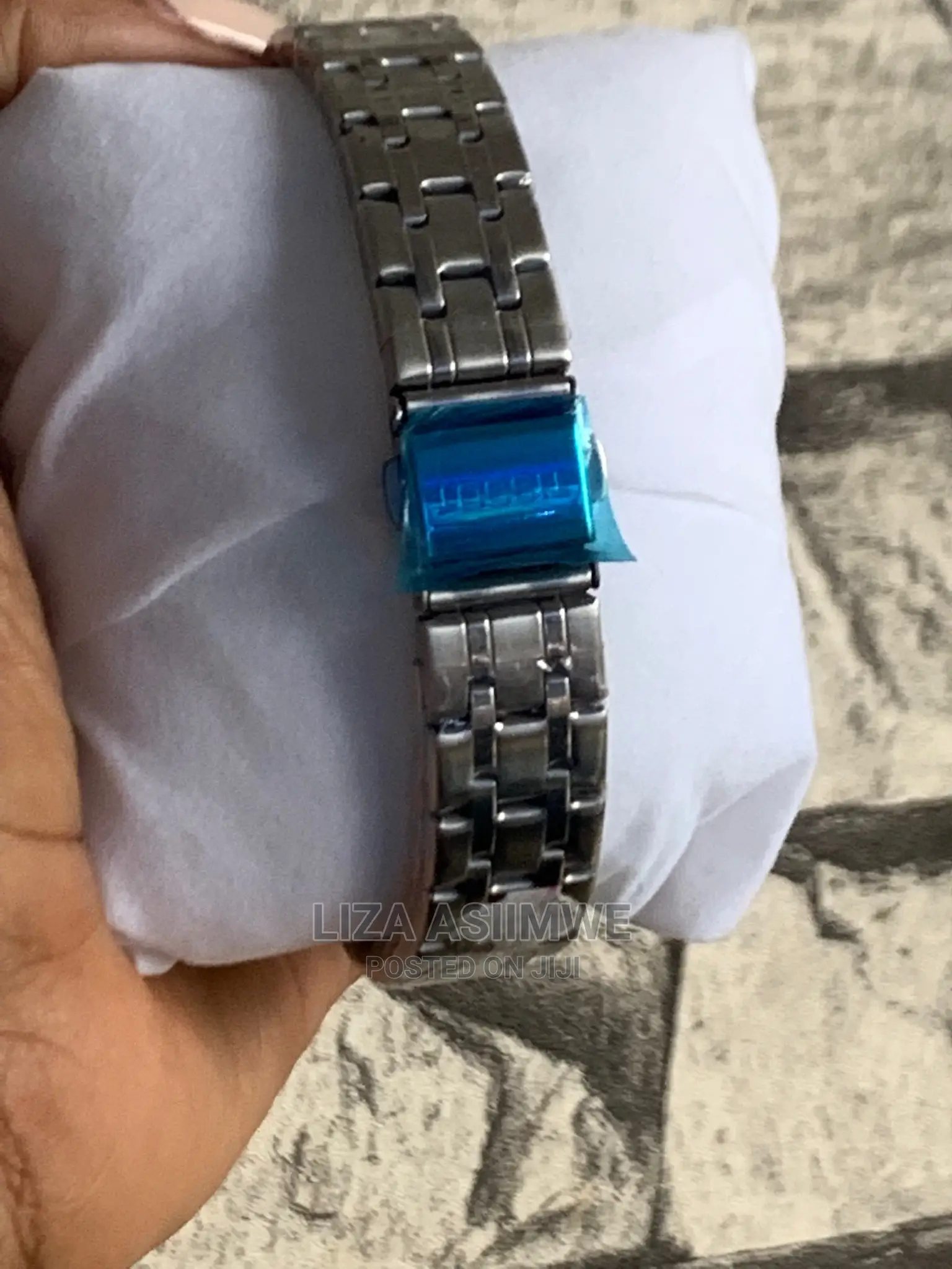 Simple Lady Watches Available