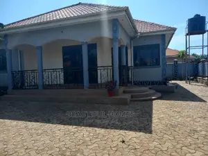 Furnished 4bdrm House in Kira for Sale