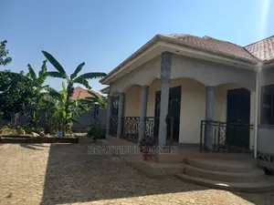 Furnished 4bdrm House in Kira for Sale