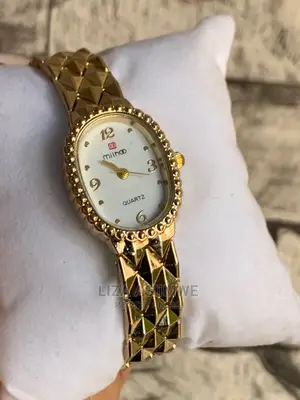 Simple Lady Watches Available at a Good Affordable Price