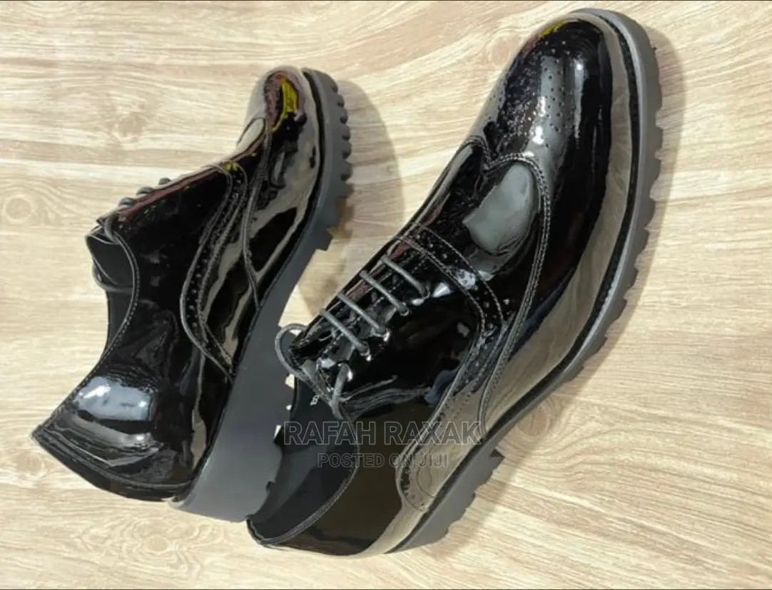 Clarks Oxford Shinny Mirror Shoes
