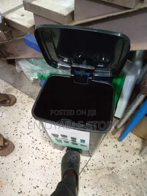 Plastic Dust Bins