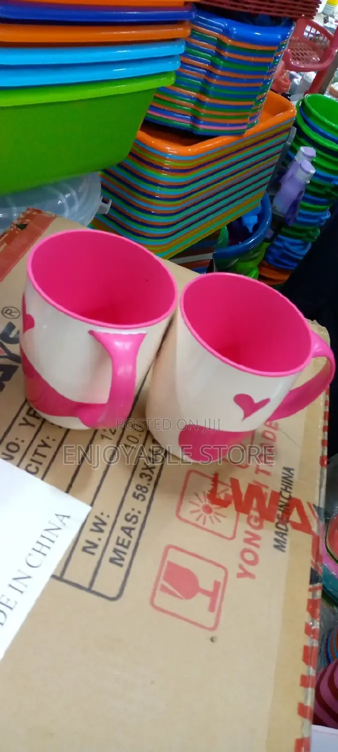 Plastic Strong Cups 1dzn