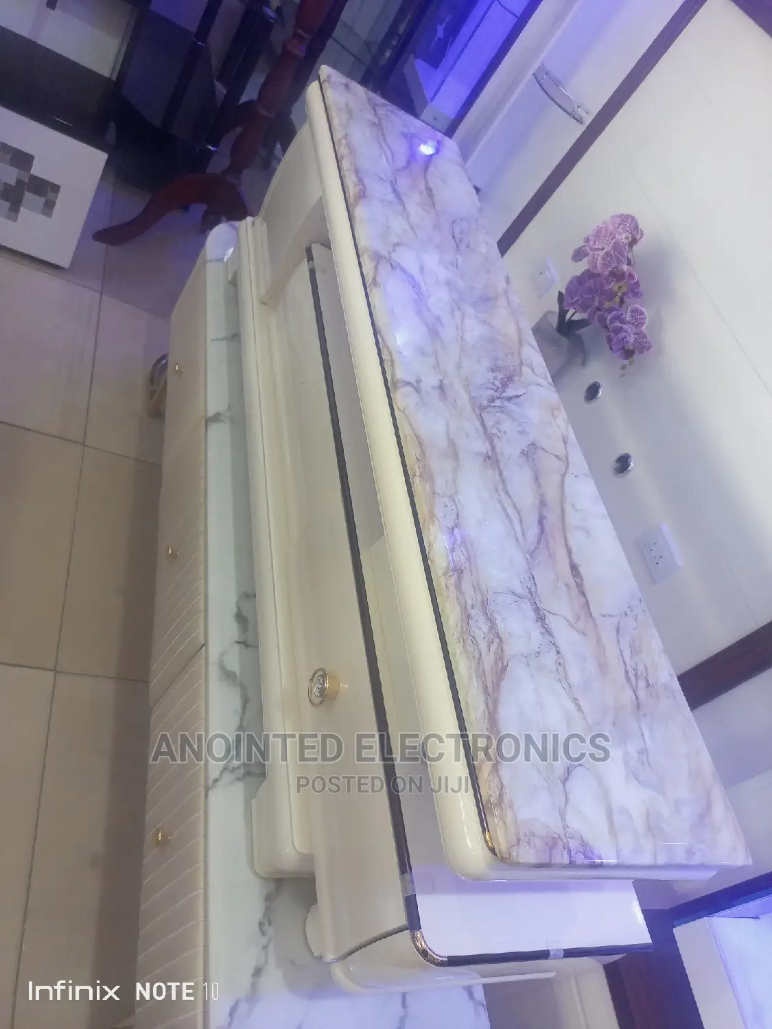 Marble Extension Tv Stand