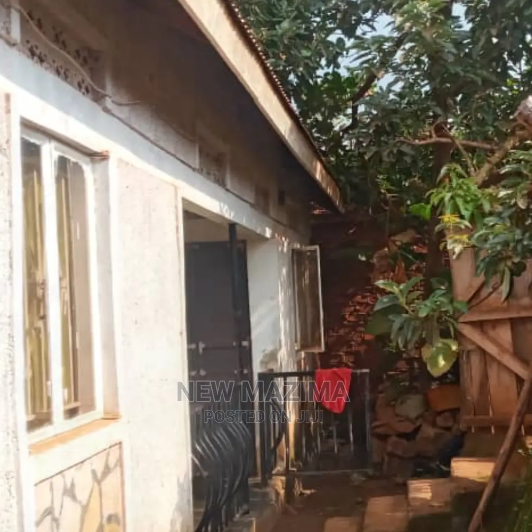 2bdrm House in Najjanankumbi, Central Division for Sale