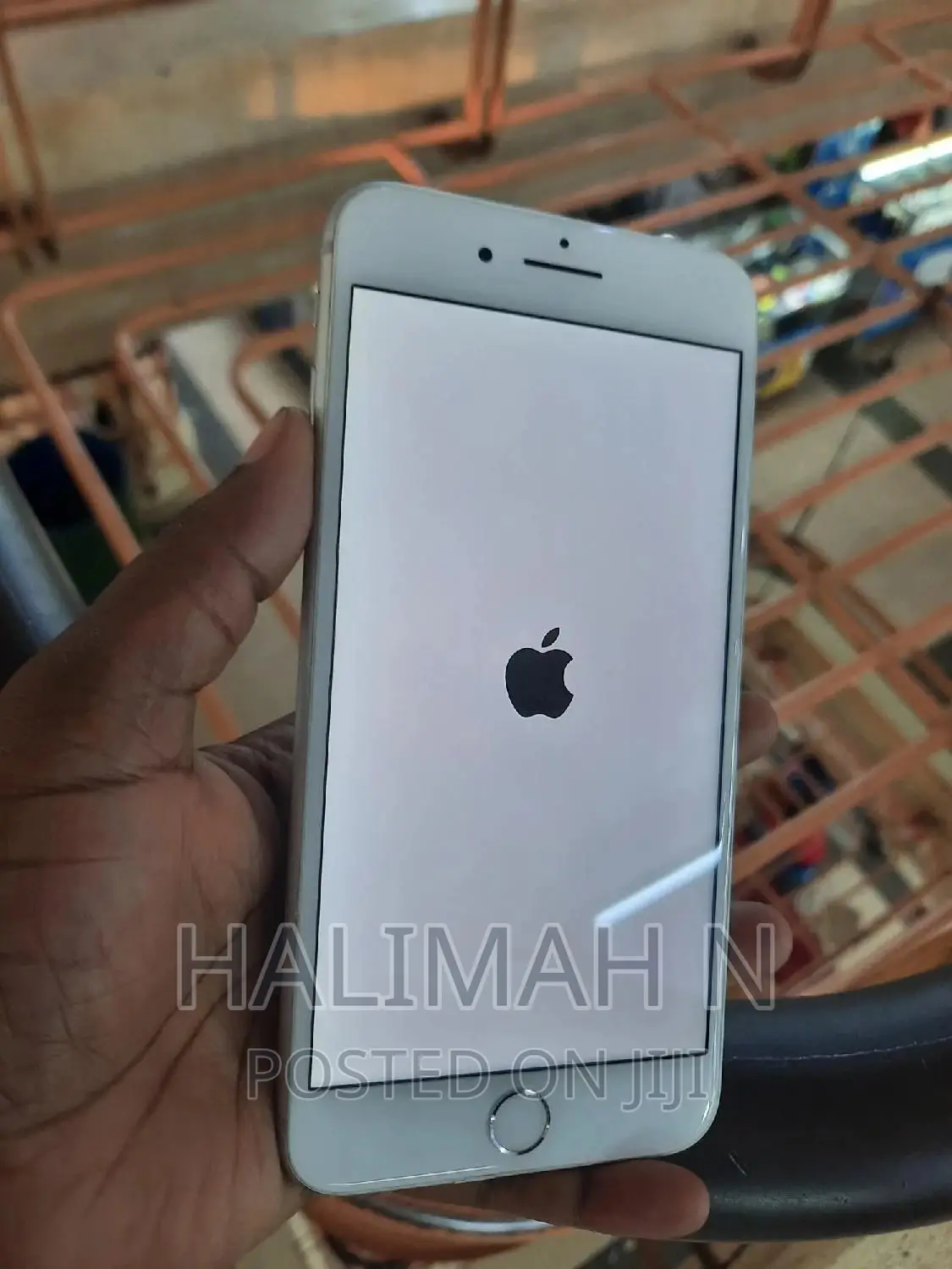 Apple iPhone 8 Plus 64 GB White