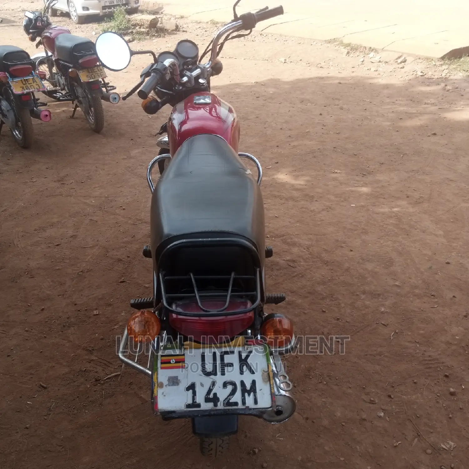 Bajaj Boxer 100 2023 Red