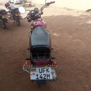 Bajaj Boxer 100 2023 Red