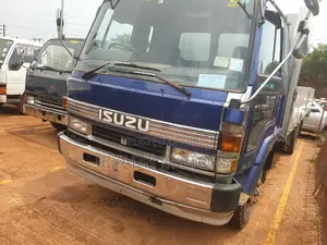 Isuzu Truck With 6he1-1engine