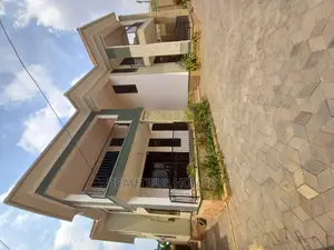 Furnished 5bdrm House in Kira for Sale
