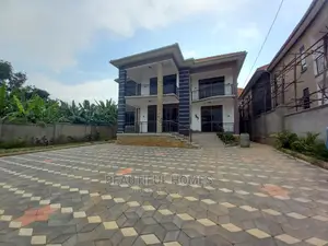 Furnished 6bdrm Mansion in Kira Corporate for Sale