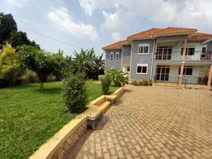 Furnished 5bdrm Duplex in Kira for Sale