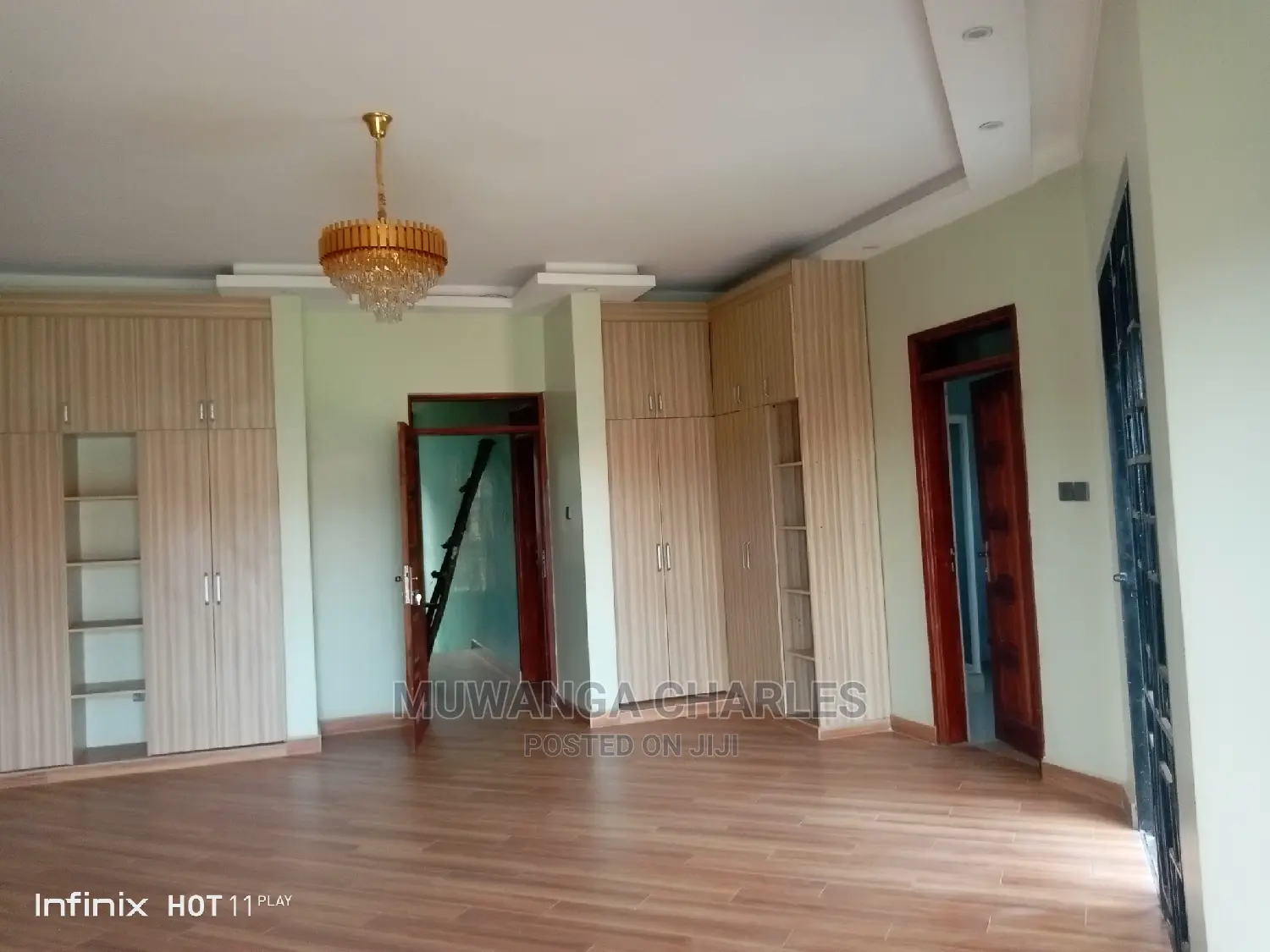 4bdrm Duplex in Fs Properties Ltd, Division B for Sale