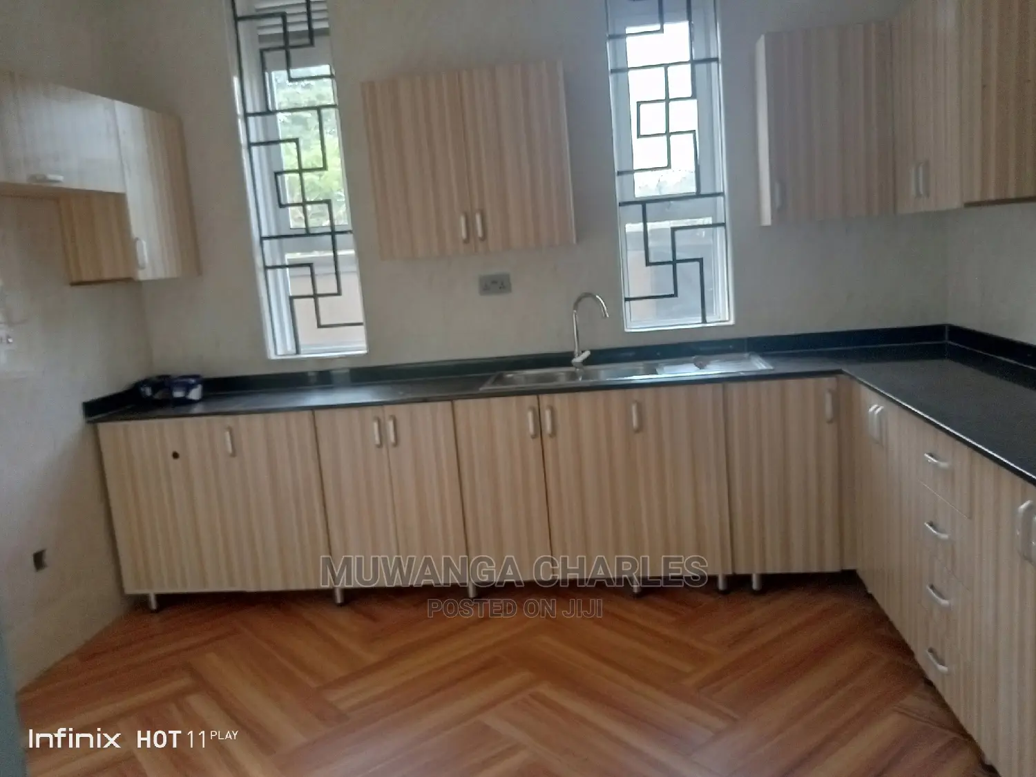 4bdrm Duplex in Fs Properties Ltd, Division B for Sale