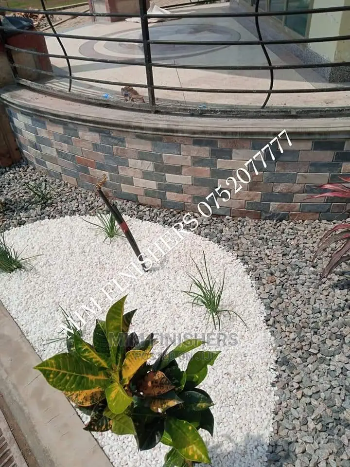 Compound Designing With Stones