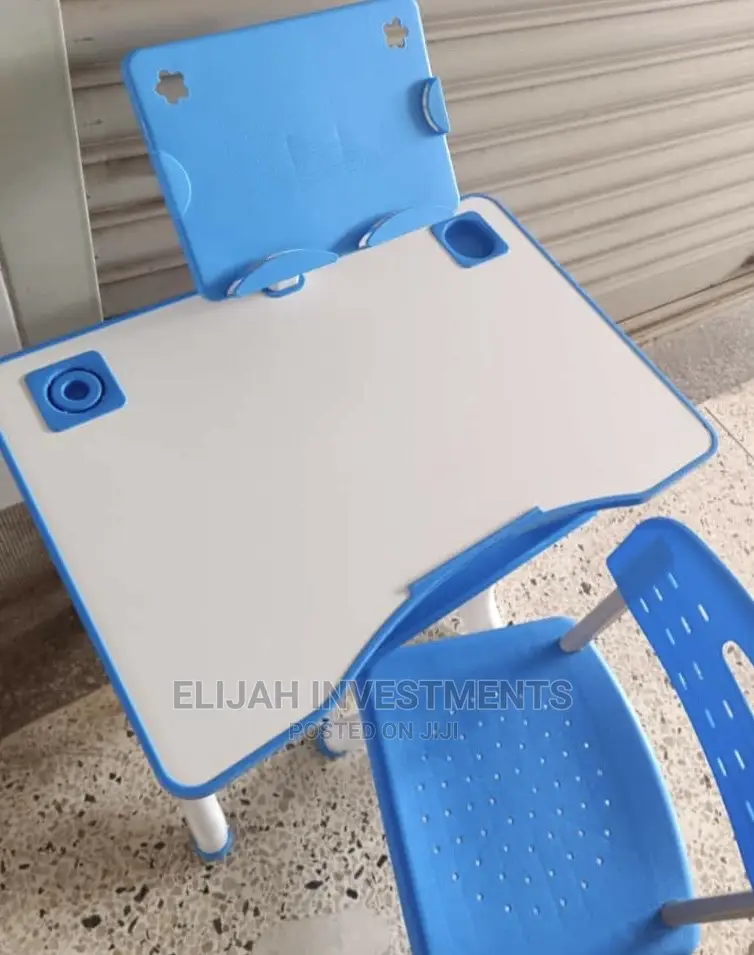 Kids Table and Chair With Tablet Holder