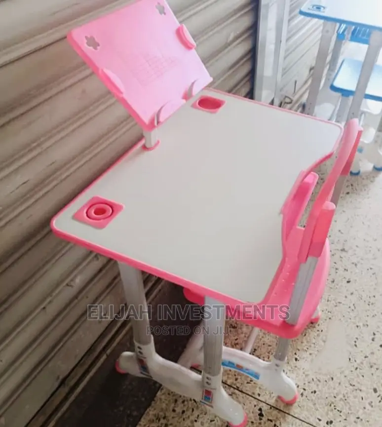 Kids Table and Chair With Tablet Holder