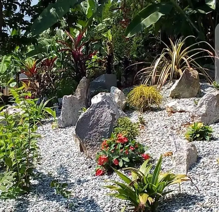 Compound Designing With Stones