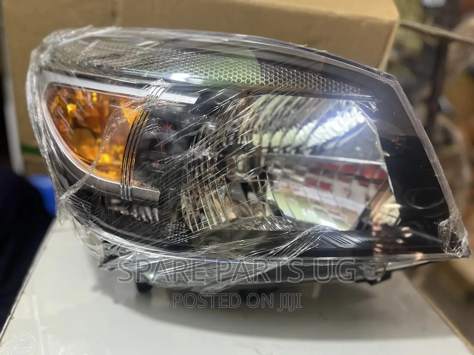 Ford Ranger 2009 - 2011 Headlight