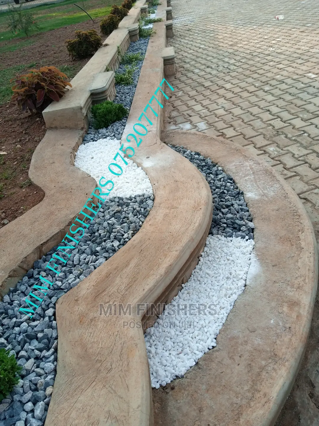 Compound Designing With Stones