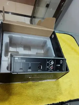 UR 12 USB 2.0 Audio Interface