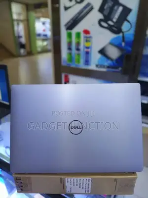 New Laptop Dell XPS 15 (9530) 16GB Intel Core I7 SSD 512GB