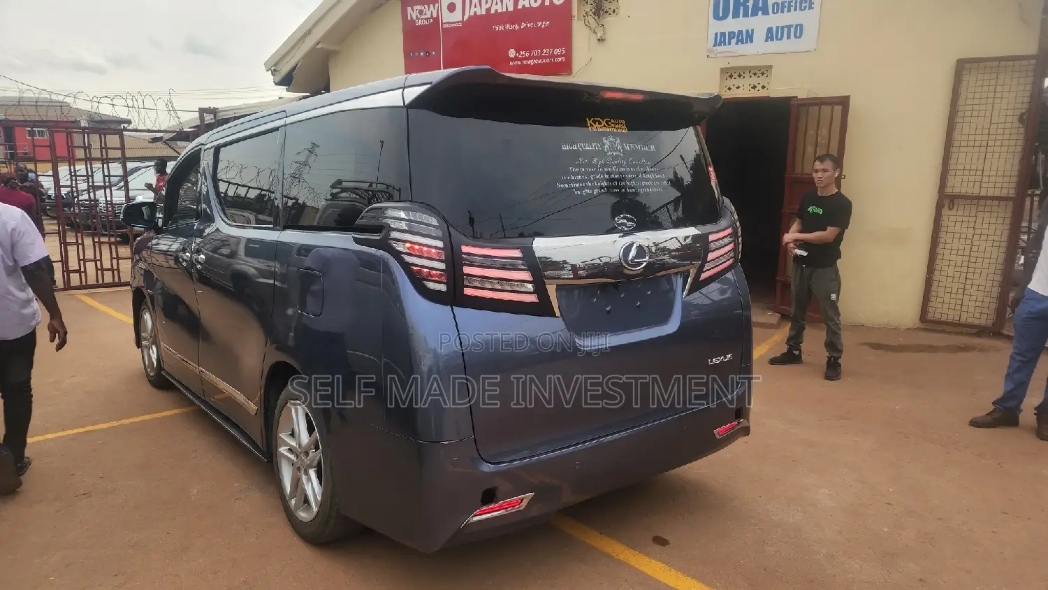 Toyota Alphard 2017 Blue