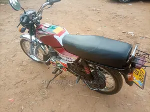 Kymstone Husky 2017 Red
