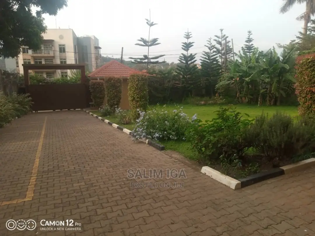 3bdrm Apartment in Kololo Property, Central Division for Rent