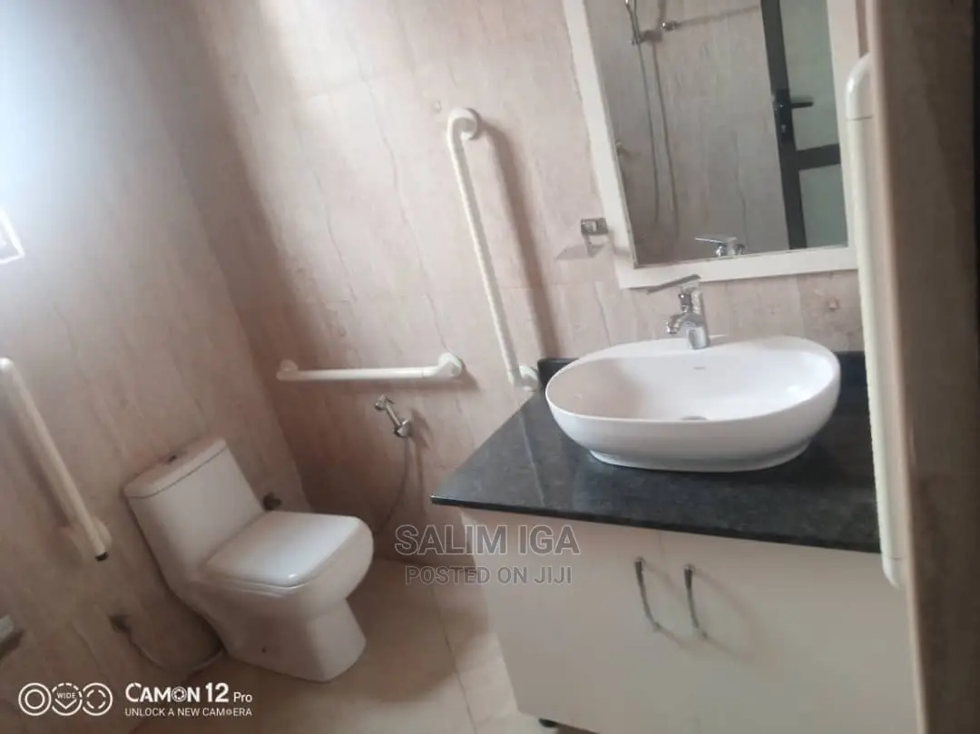 3bdrm Apartment in Kololo Property, Central Division for Rent