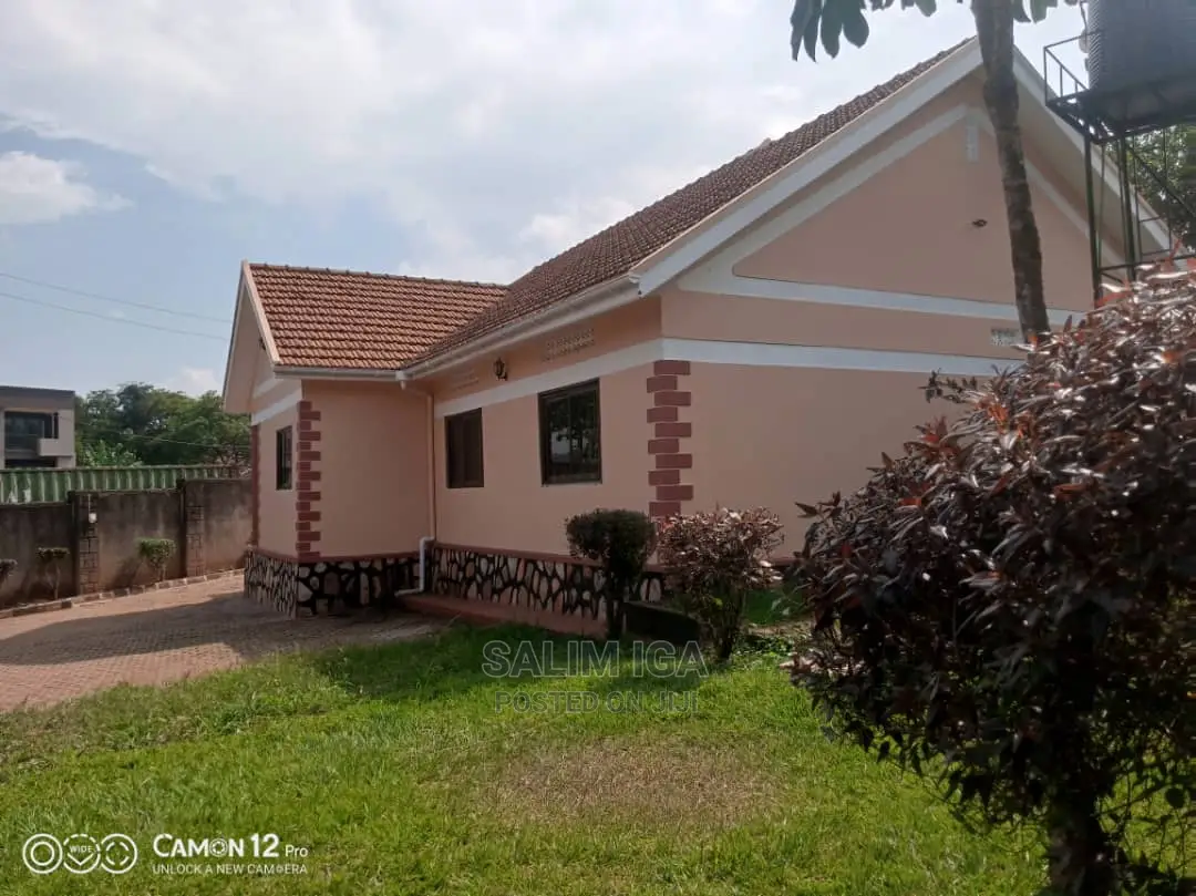 4bdrm Bungalow in Kololo Property, Central Division for Sale