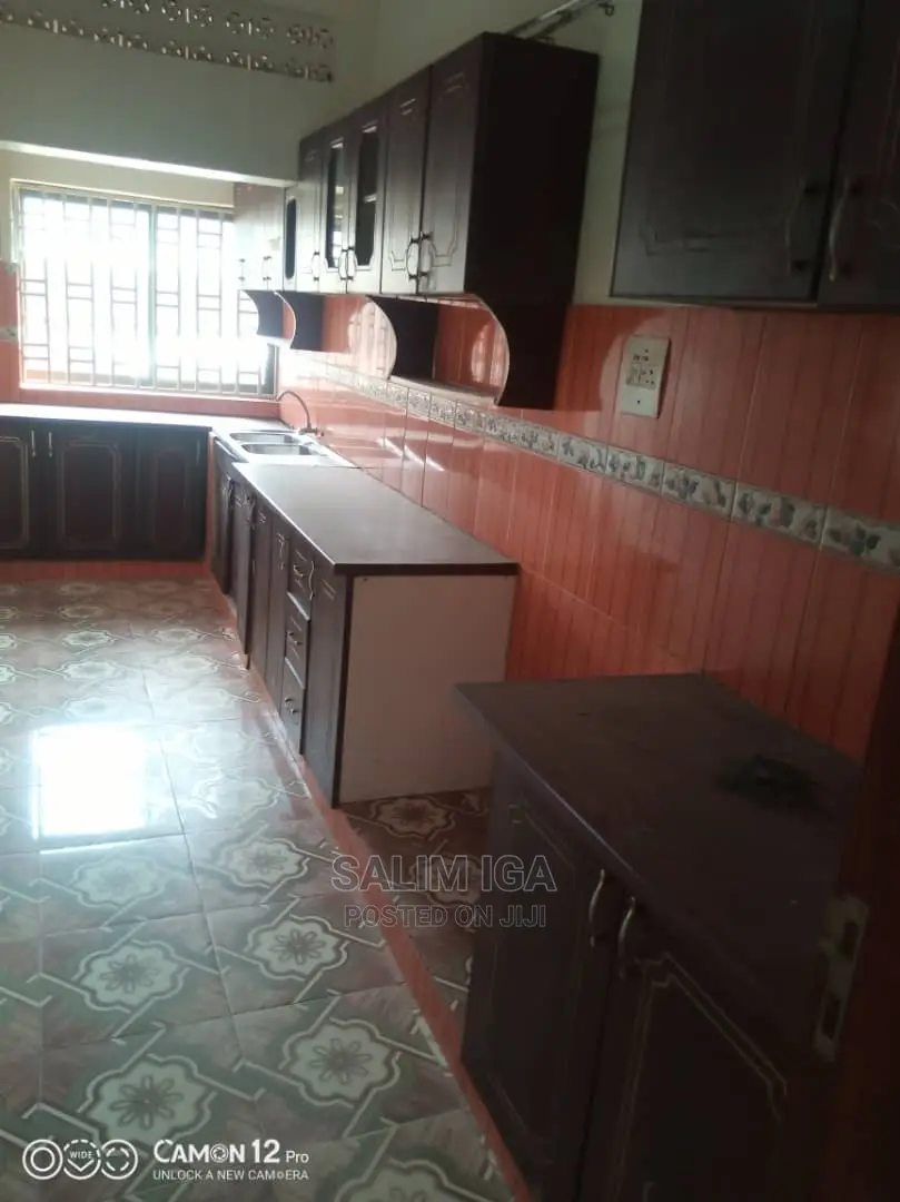 4bdrm Bungalow in Kololo Property, Central Division for Sale