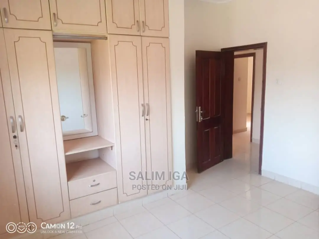 4bdrm Bungalow in Kololo Property, Central Division for Sale