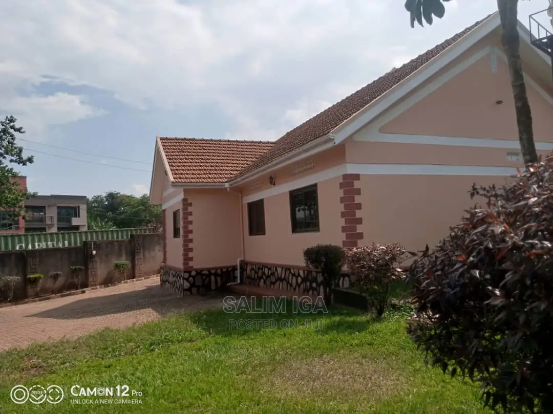 4bdrm Bungalow in Kololo Property, Central Division for Sale
