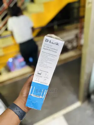 D-Link AC1200 Dual Band Gigabit Wi-Fi Router - DIR-825M