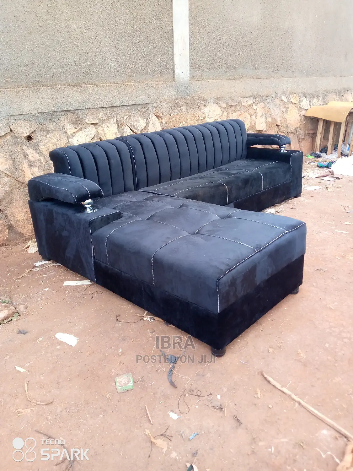 Lsofa , Exective