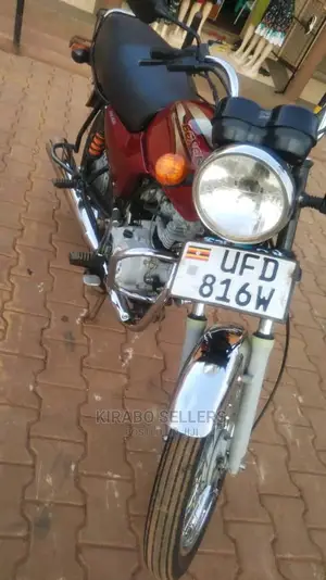 New Bajaj Boxer 2023 Purple