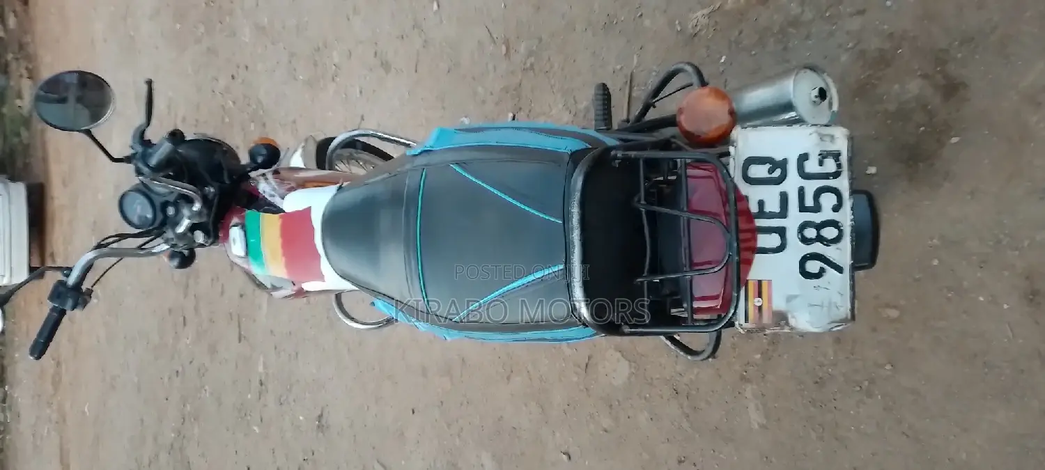 Bajaj Boxer 2020 Pink