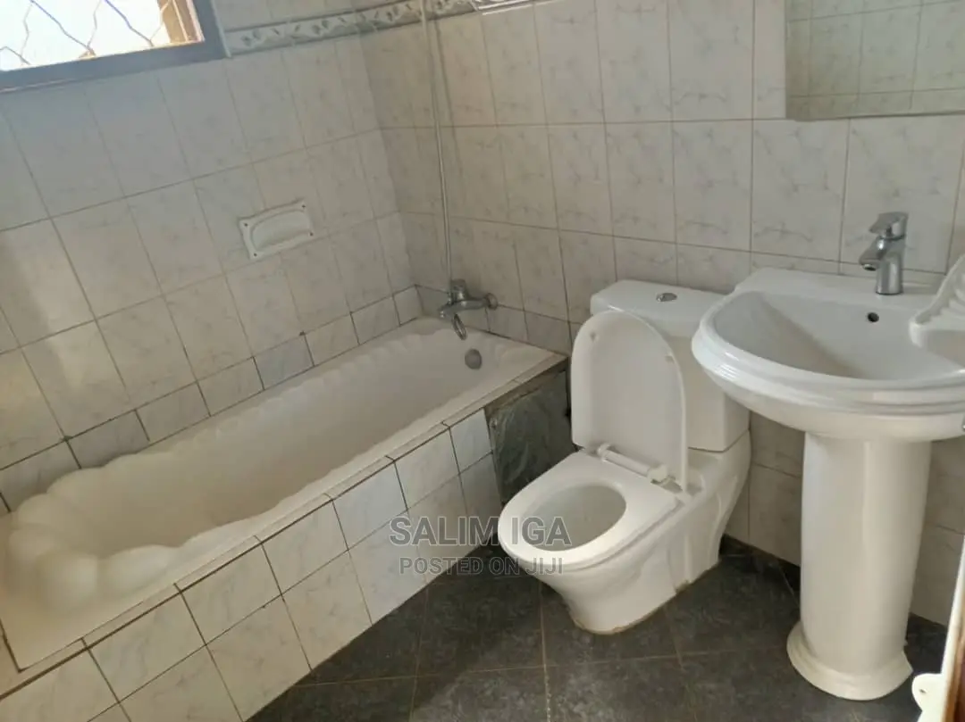 6bdrm Duplex in Kololo Property, Central Division for Rent