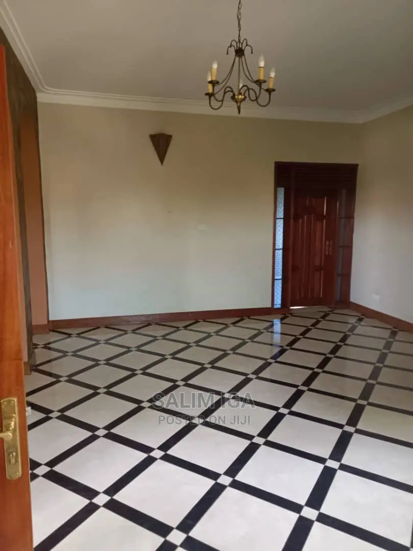 6bdrm Duplex in Kololo Property, Central Division for Rent