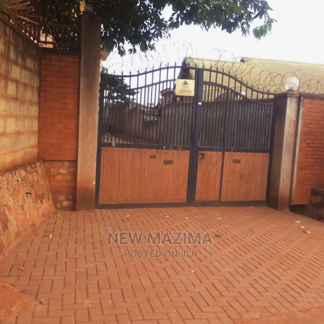 2bdrm Block of Flats in Makindye Heights, Central Division for Rent