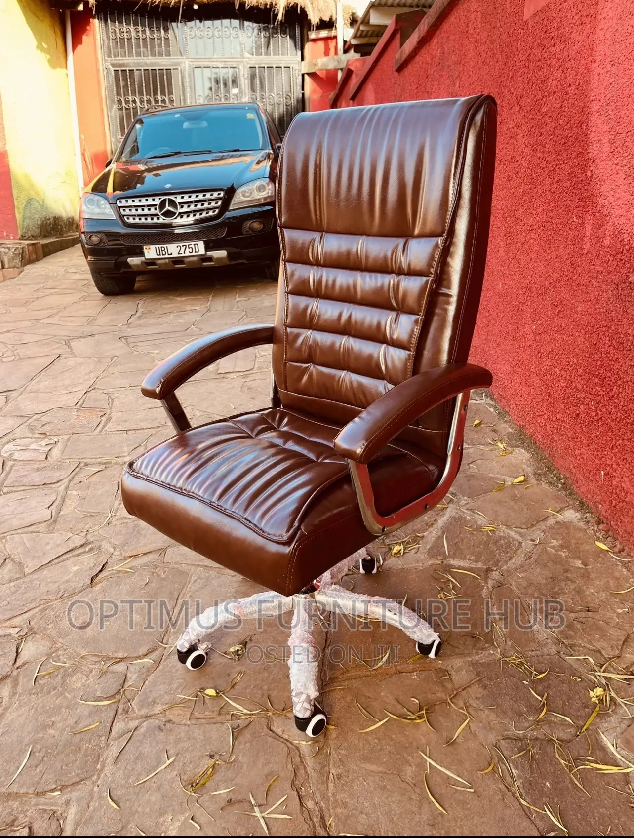 Executive Office Chair (Brown)