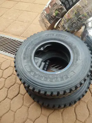 8.25R16 Petromax