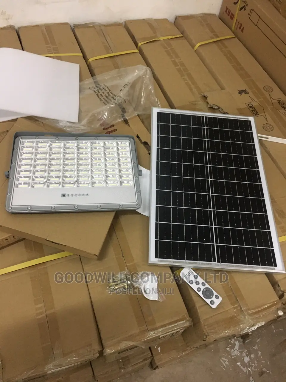 200w Solar Flood Light or Security Light Rgb