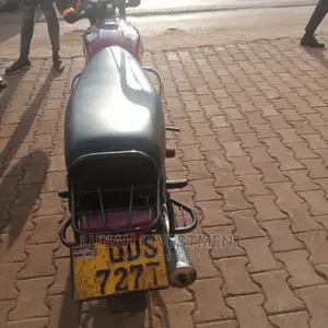 Bajaj Avenger 150 Street 2015 Red