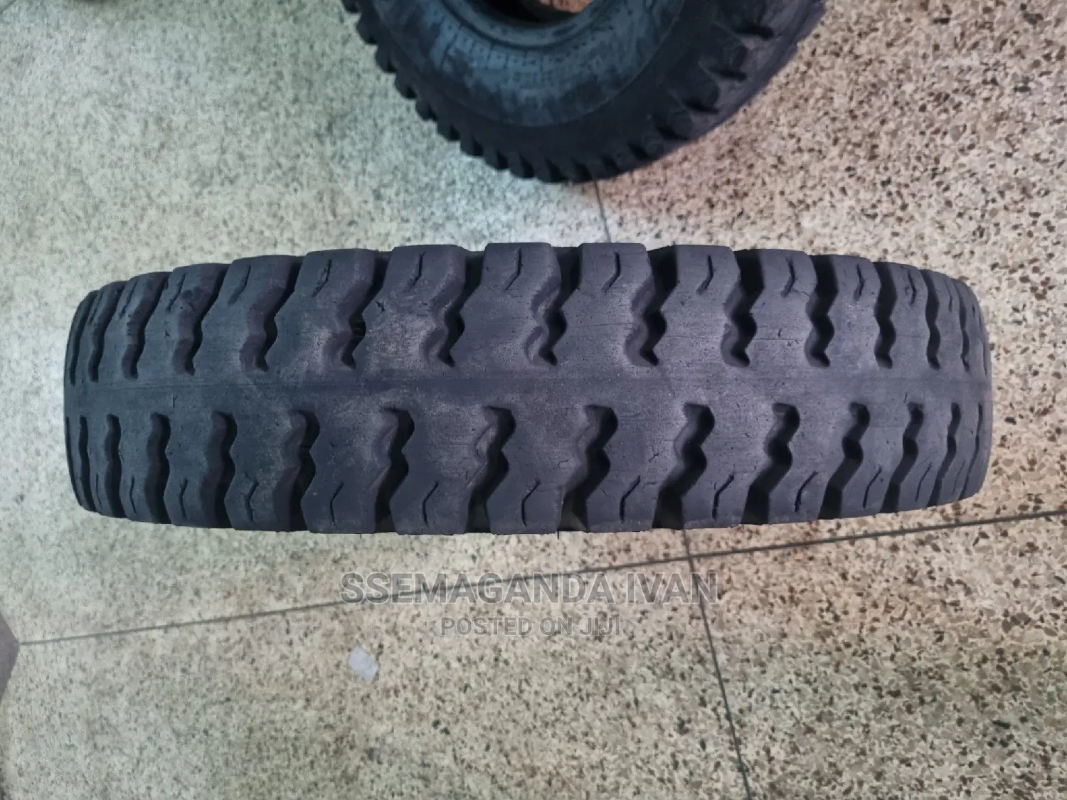 700r15 MRF Used Mudgrip Tires(2nd Hand)