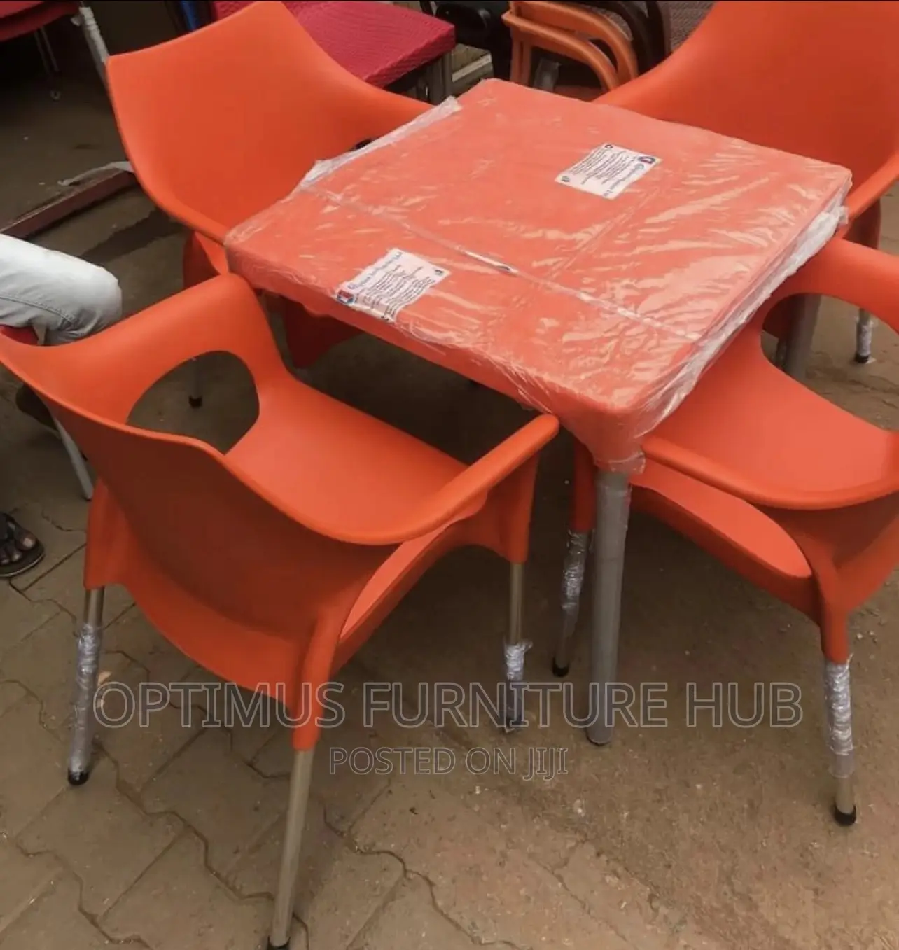 Nile Orange Set (Square Table, Four Chairs)