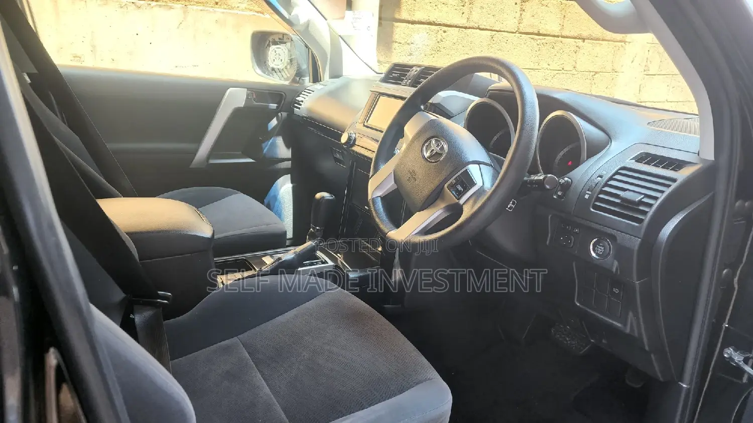 Toyota Land Cruiser Prado 2016 Black