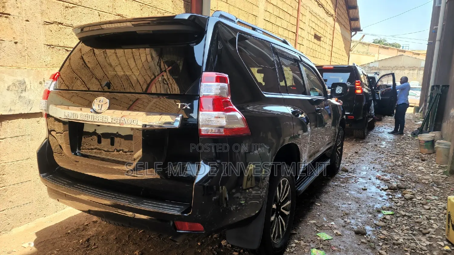 Toyota Land Cruiser Prado 2016 Black